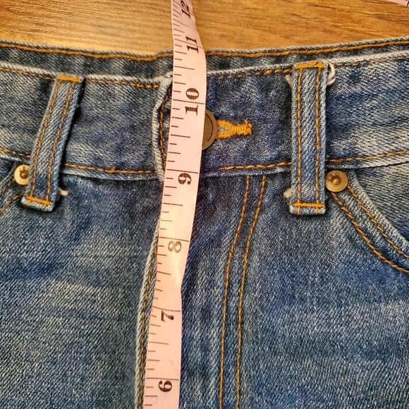 Just Black Size Medium High Rise Cutoff Jean Shorts - Picture 6 of 7